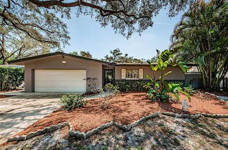 1330 Parkview Ln Largo, FL 33770
