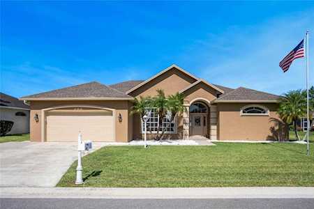 283 Ruby Lake Ln Winter Haven, FL 33884