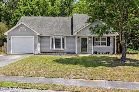 6709 Low Bush Court Wilmington, NC 28405