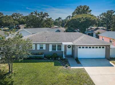 755 Green Valley Rd Palm Harbor, FL 34683