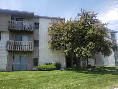 32005 W 12 Mile Rd #107 Farmington Hills, MI 48334