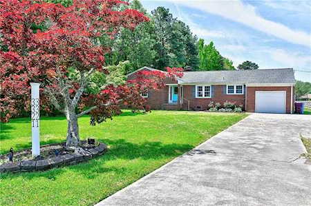 3321 Douglas Rd Chesapeake, VA 23322