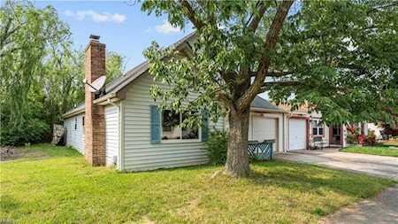 1013 Blue Spring Ln Virginia Beach, VA 23452