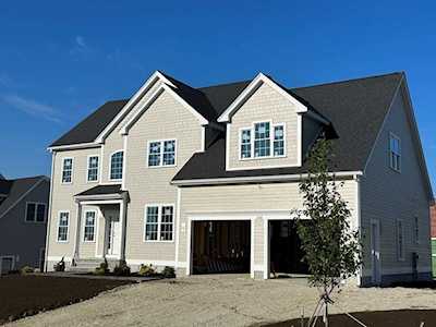 104 Magill Drive Grafton, MA 01519