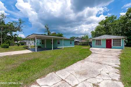 9143 2nd AVE Jacksonville, FL 32208