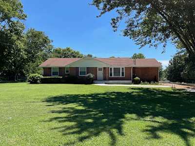 209 Hillview Dr Mount Juliet, TN 37122