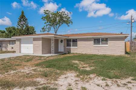 2307 Roselawn Dr Holiday, FL 34691