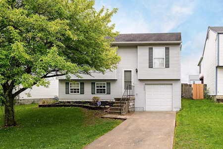 2253 Autumn Village Court Columbus, OH 43223