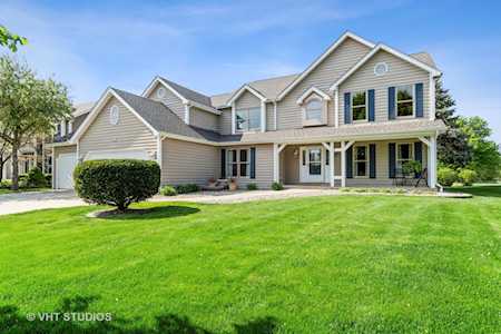 1011 Conan Doyle Rd Naperville, IL 60564
