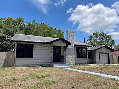 1612 14th Ave W Bradenton, FL 34205