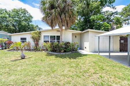 4904 Halifax Dr Tampa, FL 33615