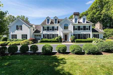 2 Pineview Circle Purchase, NY 10577