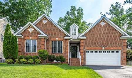 9462 Deer Stream Dr Hanover, VA 23116