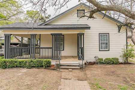 1020 E Richmond Avenue Fort Worth, TX 76104