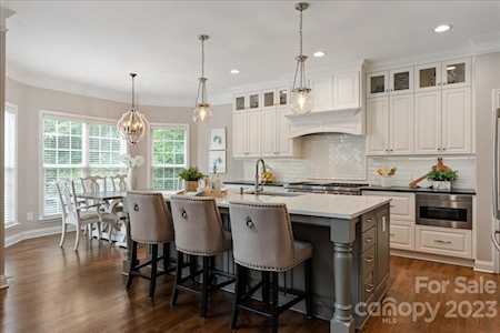 2003 Bauer Place Waxhaw, NC 28173