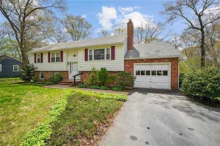 41 Parkside Way North Kingstown, RI 02852