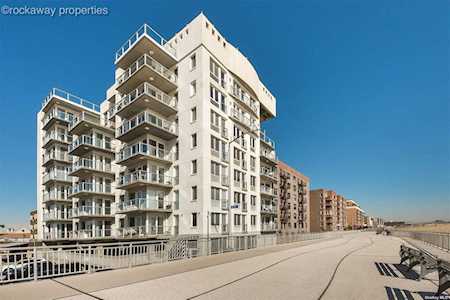 118-20 Ocean Promenade #4A Far Rockaway, NY 11694