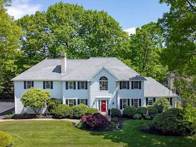 11 Columbus Road Boylston, MA 01505