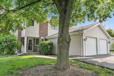 30W281 Pinehurst Dr Naperville, IL 60563