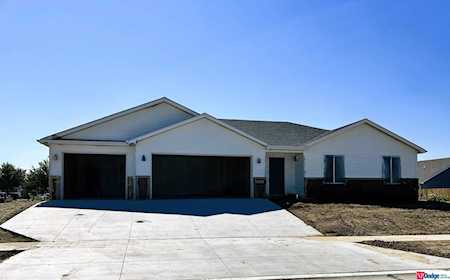 1821 SW 28 St Lincoln, NE 68522