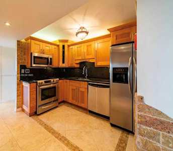 3304 Virginia St #6D Miami, FL 33133