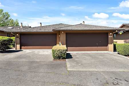 1521 Eagle Ridge Dr S #2-N Renton, WA 98055