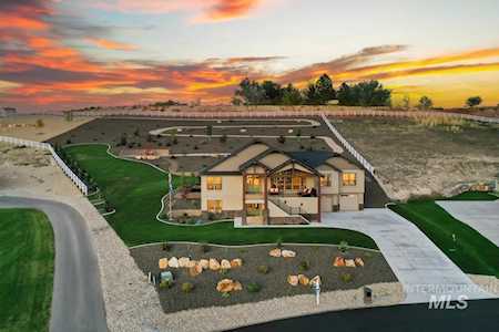 17322 Maple River Ct Caldwell, ID 83607-5703