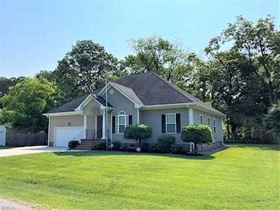 1044 Ontario Ave Chesapeake, VA 23325