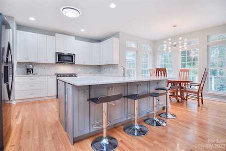 9633 Blakeney Heath Rd Charlotte, NC 28277
