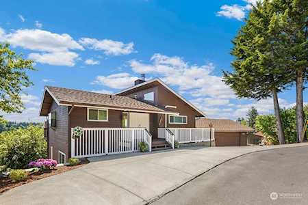 16522 9th Ave SW Burien, WA 98166