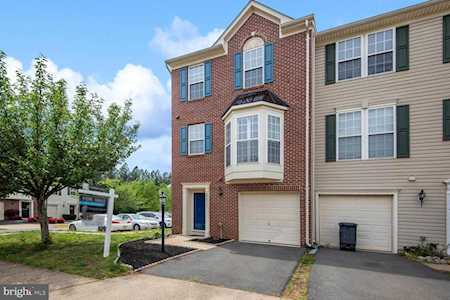 25311 Gothic Square Chantilly, VA 20152