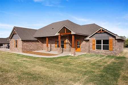 909 Red Rock Rd Blanchard, OK 73010