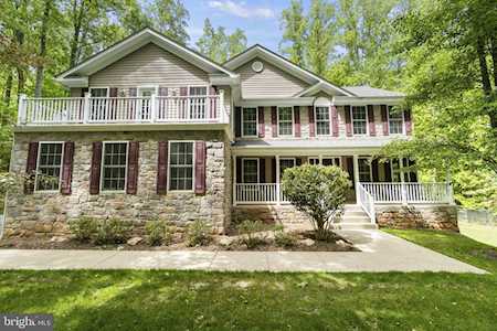 42 Kinsley Ln Fredericksburg, VA 22406