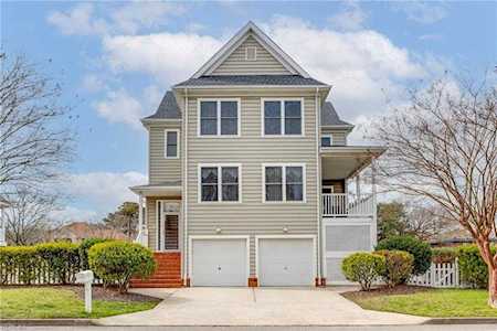 309 Pinewell Dr Norfolk, VA 23503