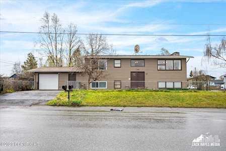 4625 Taft St Anchorage, AK 99517