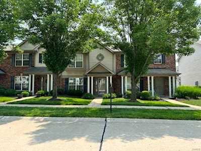 912 Carpathian Dr Lake St Louis, MO 63367