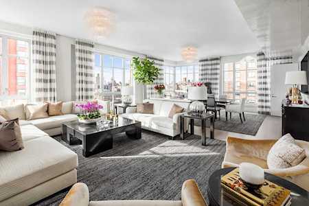 200 E 95th St #12A New York, NY 10128
