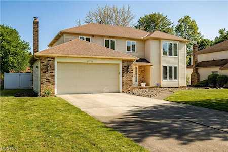 24720 Wildwood Dr Westlake, OH 44145