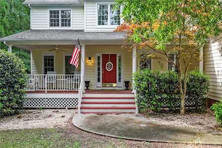 863 Club Ridge Ct Chester, VA 23836