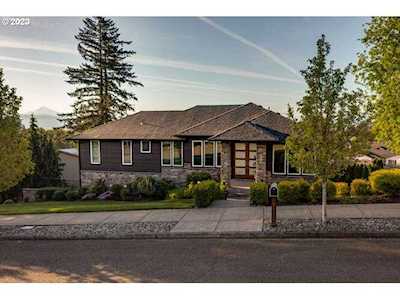 914 NW 24th AVE Camas, WA 98607