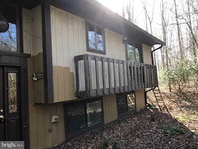 3831 Sunrise Dr Huntingtown, MD 20639