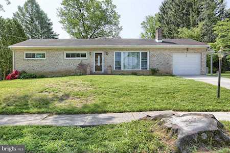 718 Middle Ln Camp Hill, PA 17011