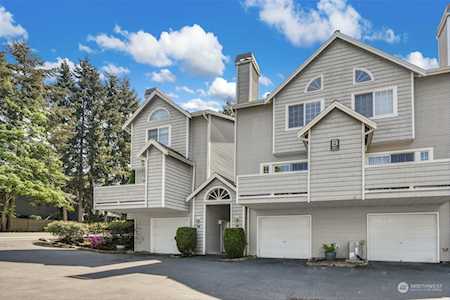 601 12th Ave NW #B2 Issaquah, WA 98027