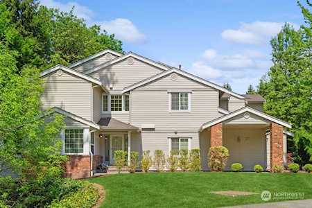 123 145th Place SE Bellevue, WA 98007