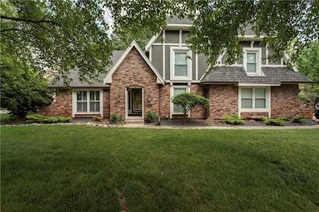 3617 NW Blue Jacket Dr Lee's Summit, MO 64064