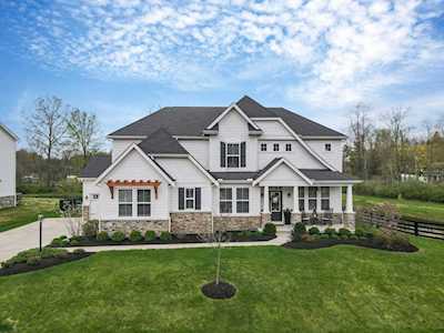 8487 Paddock Trail Blacklick, OH 43004