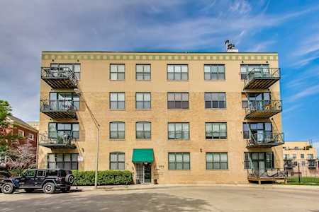 2512 N Bosworth Ave #208 Chicago, IL 60614