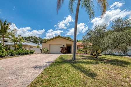 2051 Golf View Dr Dunedin, FL 34698