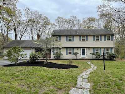 20 Teakwood Ct East Greenwich, RI 02818