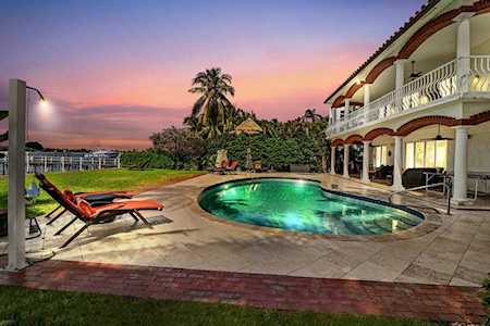 825 W Marbella Lane Lantana, FL 33462